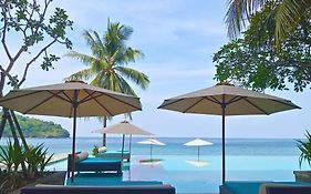 Paradise Island 1 Bedroom Beach View Ne33 Villa Teluknarat  Indonesia